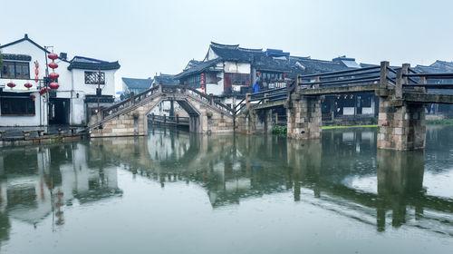 孤岛危机2